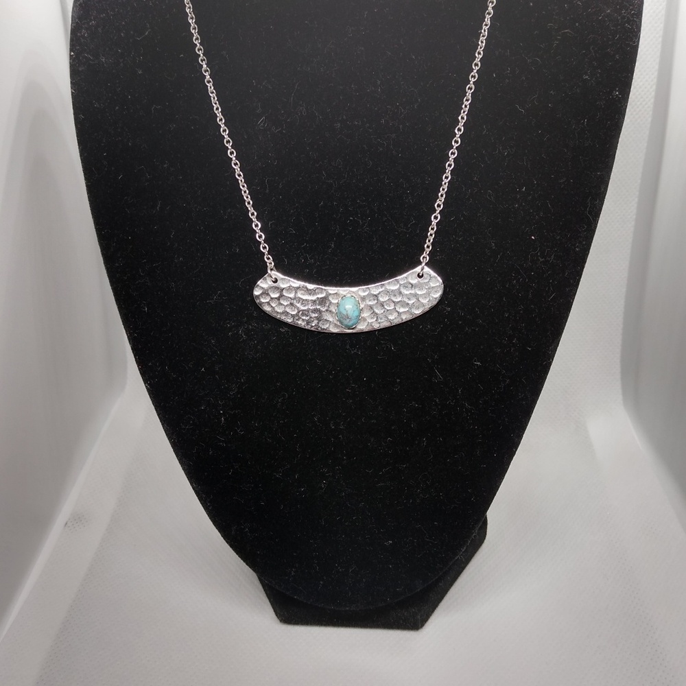 Sarah Coventry turquoise color Necklace